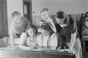 Sorbische Oberschule in Bautzen. Unterricht. : Serbska wyša šula w Budyšinje. Wučba.