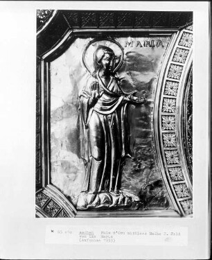 Der Hochaltar des Aachener Münsters — Pala d'Oro Ottos III. — Maria