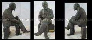 Kleinplastik "Lenin mit Buch"