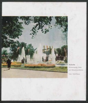 Karlsruhe, Wasserspiele, Blick auf Schwarzwaldhalle