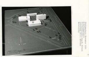 Rundfunkgebäude, Berlin-Wilmersdorf (Diplomarbeit bei Kurt Dübbers): Modellfoto 1:500