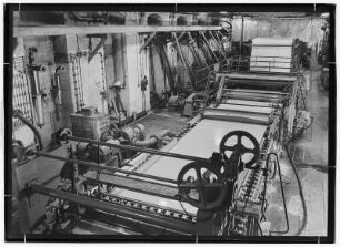 Königstein. Papierfabrik, Papiermaschine