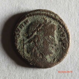 Römische Münze, Nominal Follis, Prägeherr Constantius II., Prägeort Cyzicus, Original