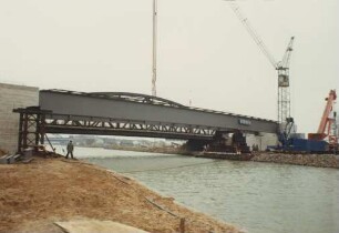 Neubau der Straßenbrücke Nr. 217/Mittellandkanal