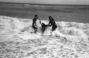 Eforie [Dobrudscha]: Gruppen am Strand
