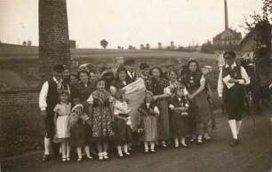Vogtland. Vogtländische Kindtaufsgesellschaft (in der Mitte die "Wehfrau")