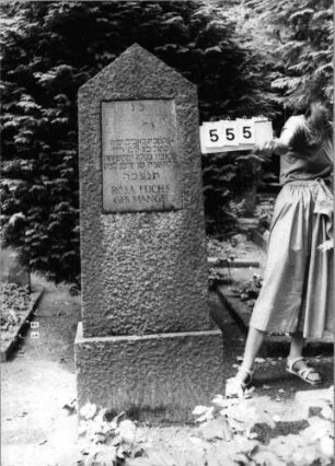 Grabstein 555