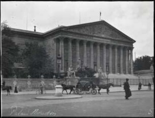 Paris, Palais Bourbon (Nordfassade) vom Quai d'Orsay aus gesehen