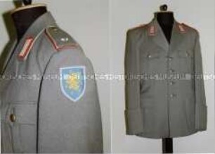 Uniformjacke zum Dienstanzug für Offiziere der Bundeswehr, Leutnant der Artillerie