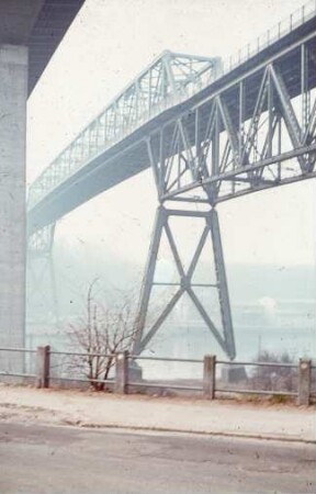 Straßenhochbrücke Kiel-Holtenau über den Nord-Ostsee-Kanal