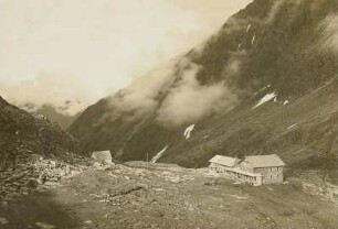 Österreich. Stubaier Alpen. Blick zur Dresdner Hütte, talwärts gesehen