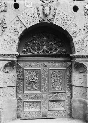 Erfurt. Haus zum Stockfisch. Portal