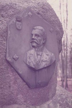 Denkmal von Detlev von Liliencron in Springhoe bei Kellinghusen