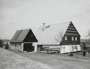 Wohn- und Wirtschaftsgebäude, Zinnwald-Georgenfeld