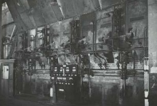 Hirschfelde, Großkraftwerk : Hirschfelde, Großkraftwerk und Kohlenwerk. Großkraftwerk. Dampfkessel mit durch Öldruckmotoren angetriebener Gegenschubrostfeuerung
