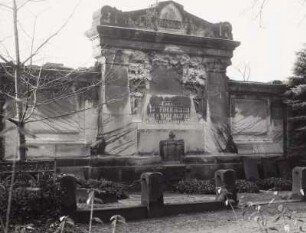 Wandgrabmal der Familie D.G.Vogel