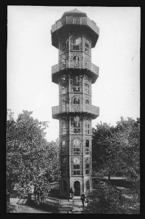 Löbau. Eisenbahnviadukt m. Löbauer Berg u. Aussichtsturm