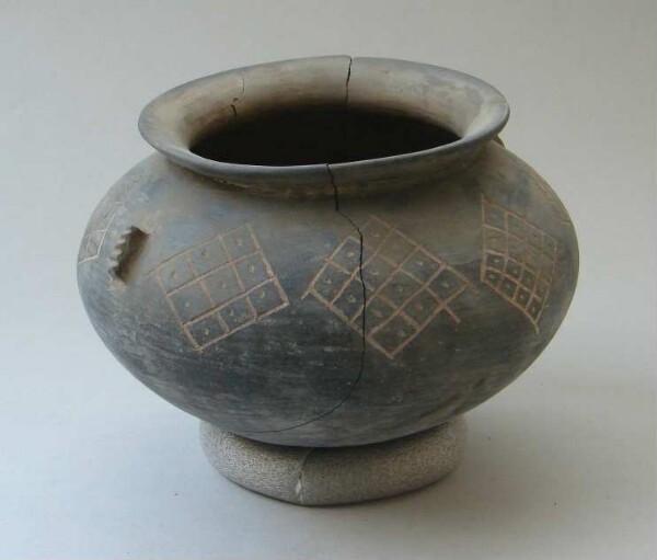 Clay vessel