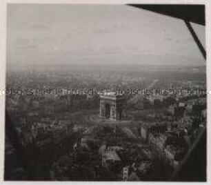 Wehrmachtssoldaten, Blick auf Paris