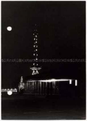Berlin, Funkturm bei Nacht