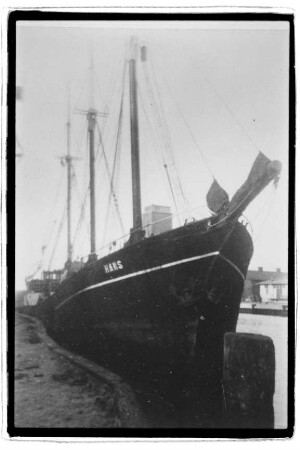 Hans (1918), Richard Bröhan, Estebrügge