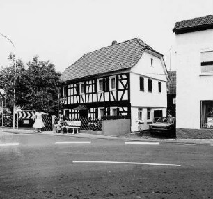 Fachwerkwohnhaus; Groß-Bieberau, Hauptstraße 11