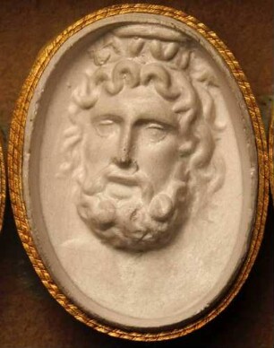 Kopf des Jupiter Serapis (Daktyliothek, Das Alterthum nach Lippert und Visconti)