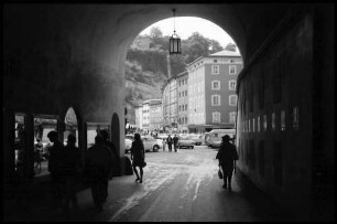 Salzburg: Tordurchfahrt zum Universitätsplatz