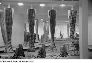 Ausstellungsfläche mit Stoffproben