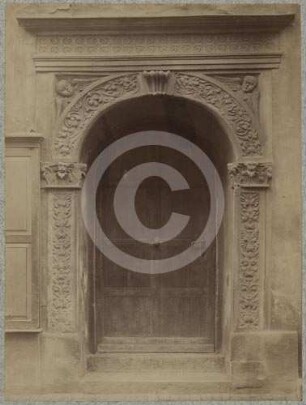 Portal am Bürgerhaus Burgstraße 2 in Brieg