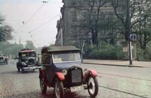 Oldtimer auf der Antonstraße, Nähe Neustädter Bahnhof zur Veteranenrallye in Dresden 1962