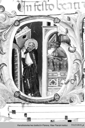 Psalter : Folio mit Bordüre, vierlinigen Neumen und historisierter Initiale Q: Papst Innozenz III träumt, dass der Heilige Dominikus die Lateranskirche stützt
