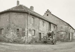 Gerätehaus- und Stallgebäude