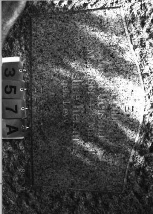 Grabstein 357 (Index: 99797217) Material: Granit Zustand: gut Maße HxBxT: 131x122x20 cm Beschreibung: Stele, breit, Sockel, Konvexbogenabschluß, Schriftplatte: Grabstein 357A
