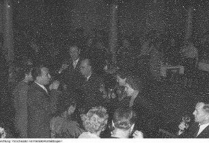 Dresden, Feier 10 Jahre Christlich Demokratische Union (CDU) mit Otto Nuschke (CDU-Vorsitzender), CDU-Mitgliedern, Feier Karg, Januar 1956