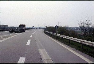 Ausfahrt aus Nebenfahrbahn West (AK Mannheim Richtung Heilbronn) zu Hauptfahrbahn West (AK Mannheim Richtung Heilbronn)