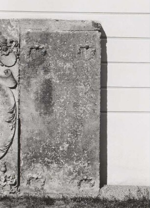 Grabplatte für Anna Metzard (gest. 1620)
