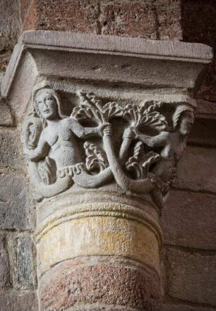 Frankreich. Auvergne. Haute Loire. Brioude. Basilique Saint Julien. Romanische Basilika. Säulenkapitell