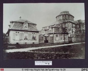[Lessinghaus mit Bibliotheksrotunde].