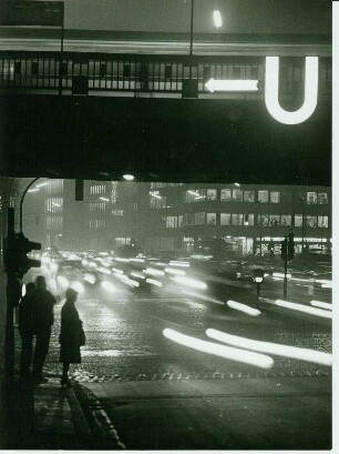 Hamburg bei Nacht. Ostweststr 1964