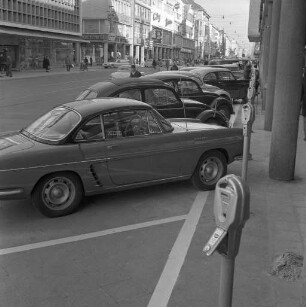 Einrichtung neuer Parkplätze mit Parkuhren auf der linken Seite der Kaiserstraße zwischen Hirsch- und Douglasstraße.