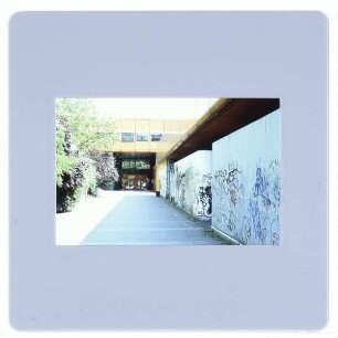 Berlin, Diesterweg-Gymnasium : Fassade ehemaliger Standort Diesterweg-Gymnasium Putbusser Straße 12