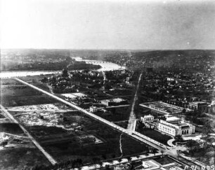 Blick auf Washington : Das Panamerikanische Gebäude in Washington. Im Bildhintergrund der Potomac River.