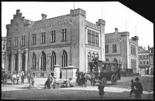 Kolberg. Rathaus mit Pferdekutsche