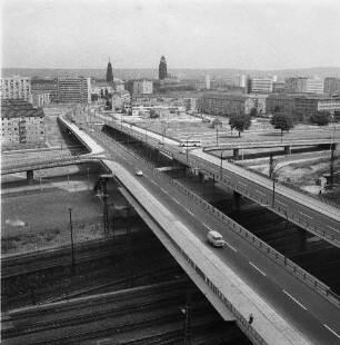 Dresden. Brückenbauwerk Budapester Straße (1963-1967, E. Thürmer)