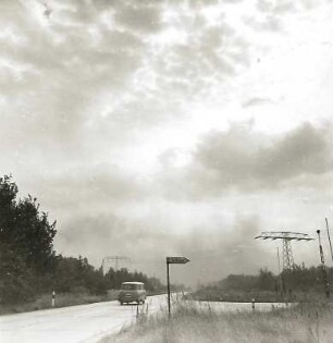Lausitzer Braunkohlenrevier. Sandsturm über dem Tagebau Sedlitz. Blick von der Straße Sedlitz - Bluno