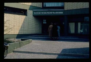 Volkskunde-Museum 16.4.76.