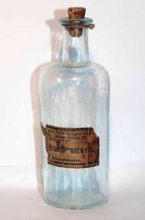 Flasche für Franzbranntwein aus der Potsdamer Löwen-Apotheke