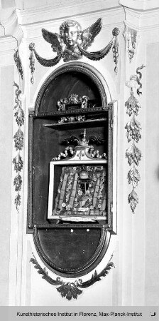 Innenausstattung : Seitenkapelle : Reliquienschrein