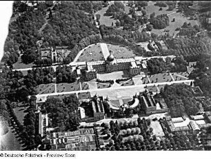 Potsdam. Neues Palais. Luftbildaufnahme